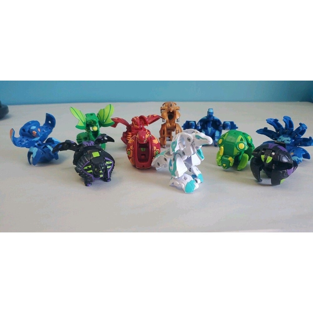 Lot of 11 Bakugan Battle Brawlers Figures  Characters Transforming Ball Toy Read